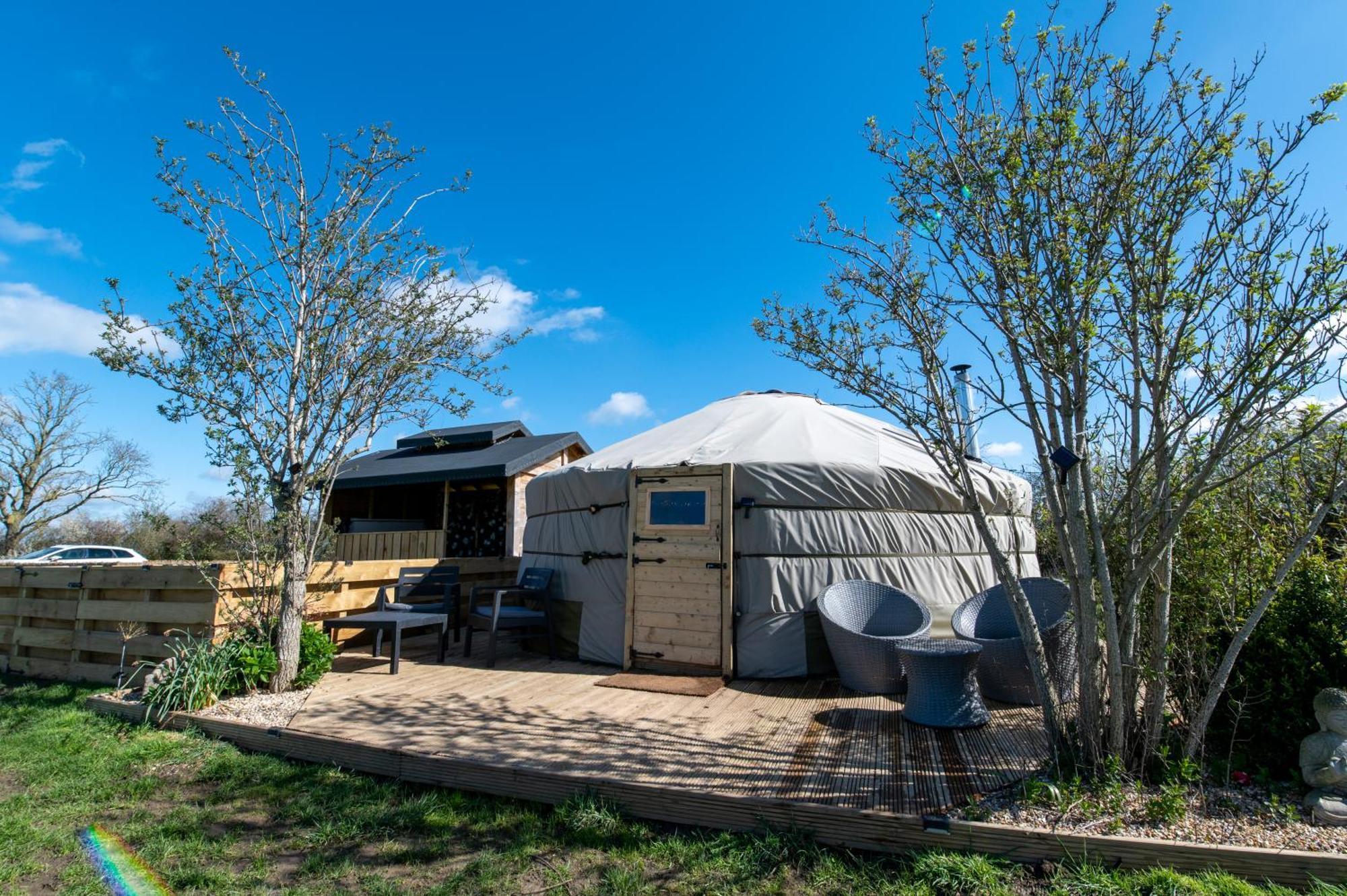 Готель Lincoln Yurts Екстер'єр фото