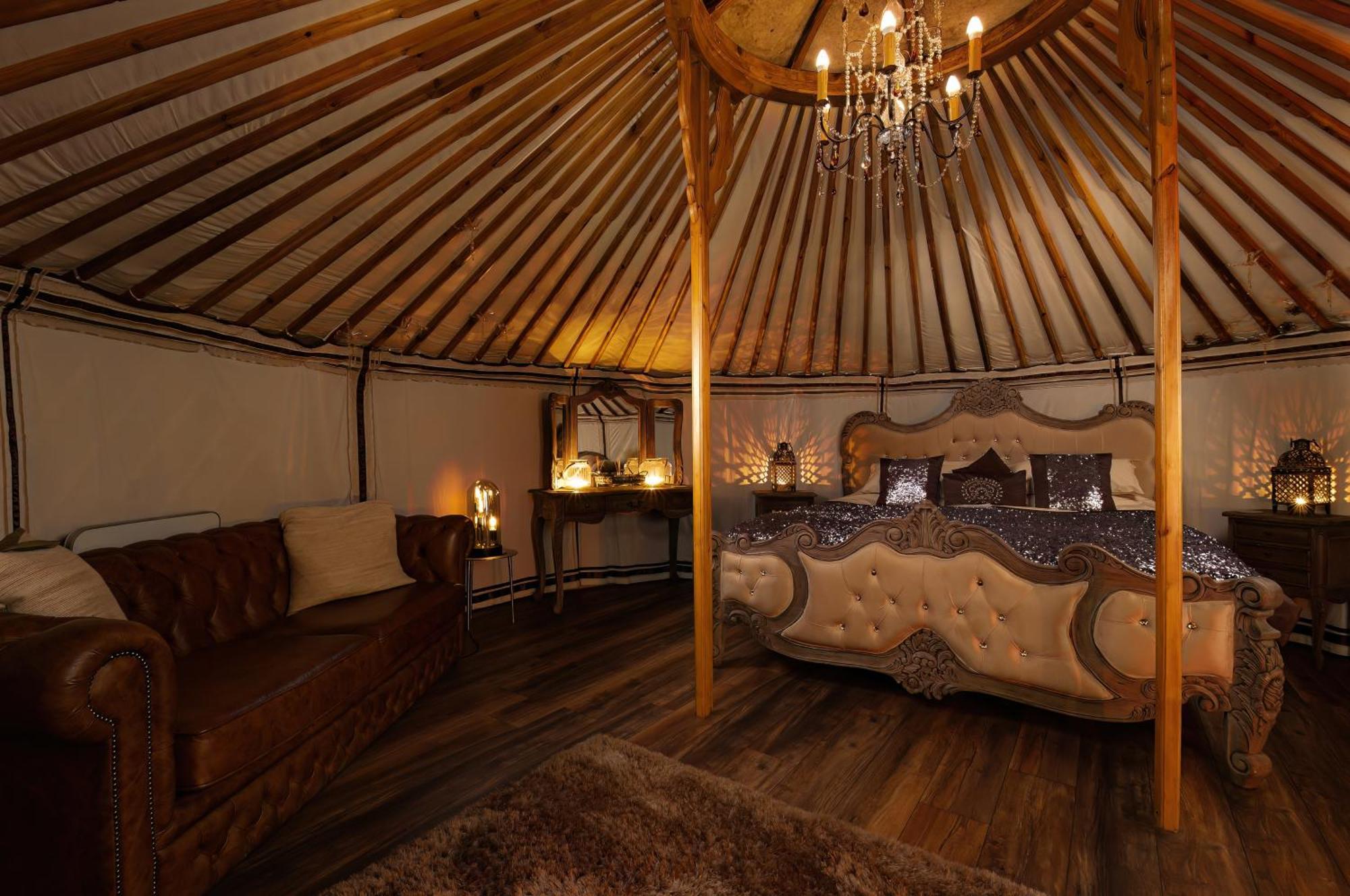 Готель Lincoln Yurts Екстер'єр фото