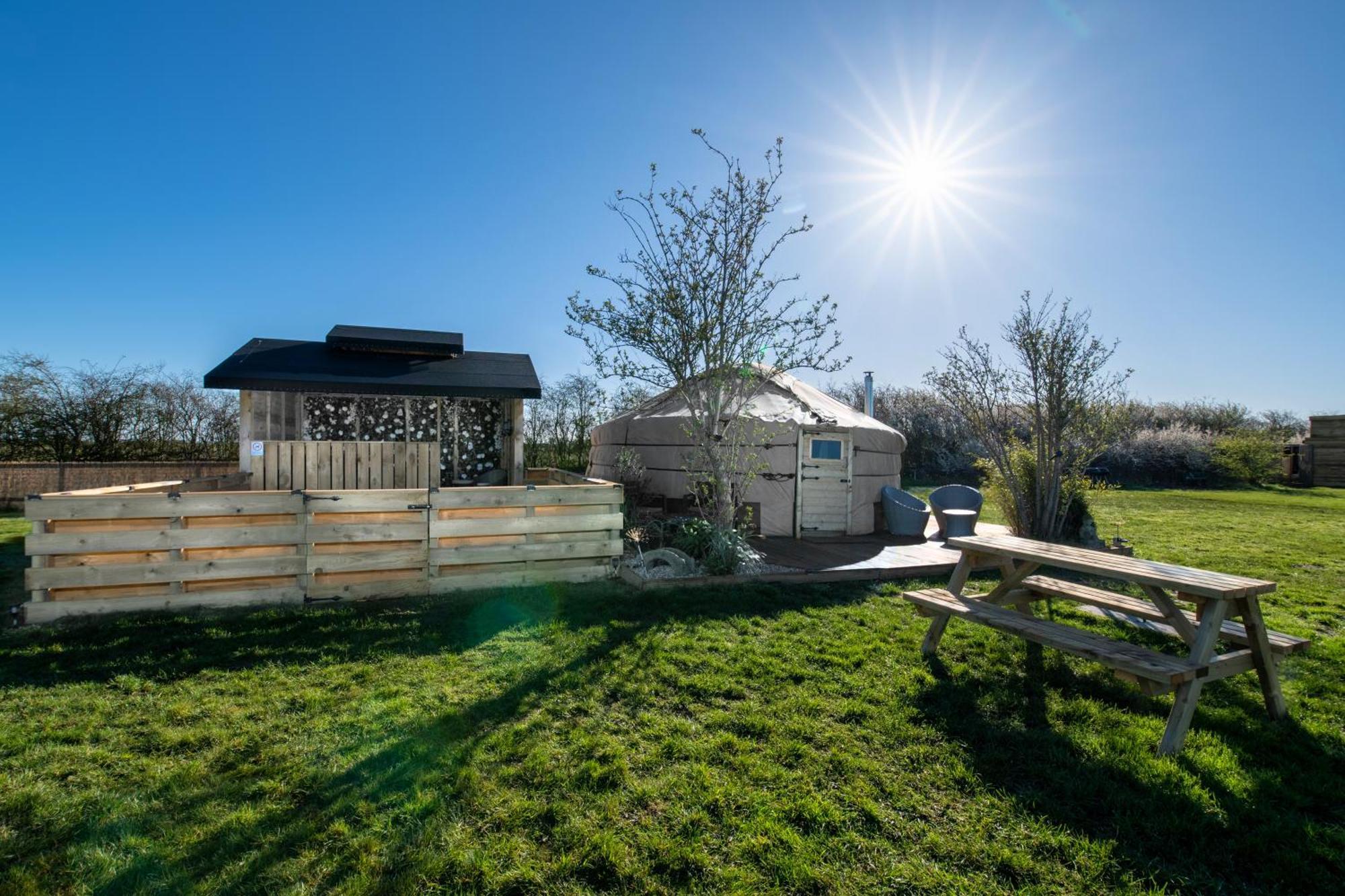 Готель Lincoln Yurts Екстер'єр фото
