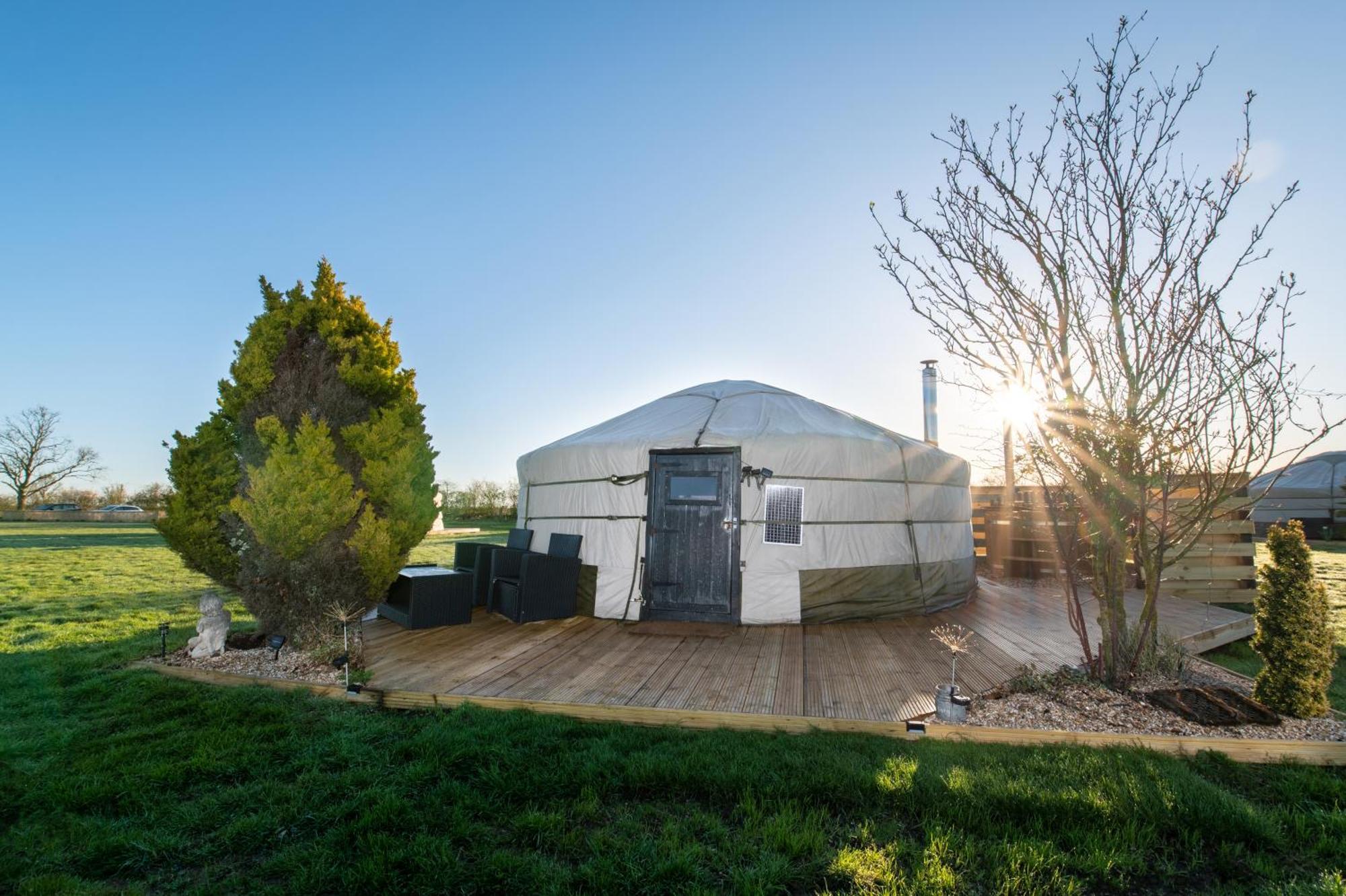 Готель Lincoln Yurts Екстер'єр фото