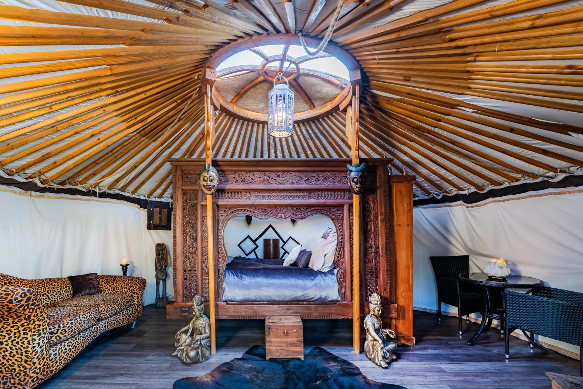 Готель Lincoln Yurts Екстер'єр фото